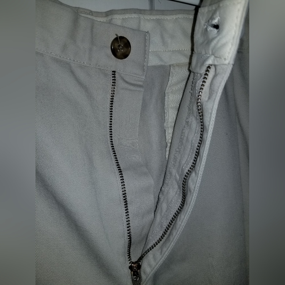 LL Bean Natural Fit Khaki Chinos Tan Size 40x30 - Picture 4 of 9